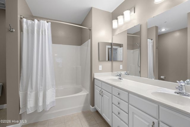 2808 Bloomfield Lane Unit 305, Wilmington, NC 28412