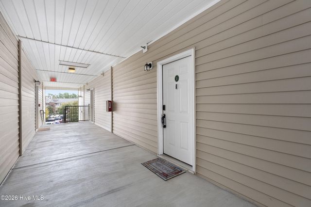 2808 Bloomfield Lane Unit 305, Wilmington, NC 28412