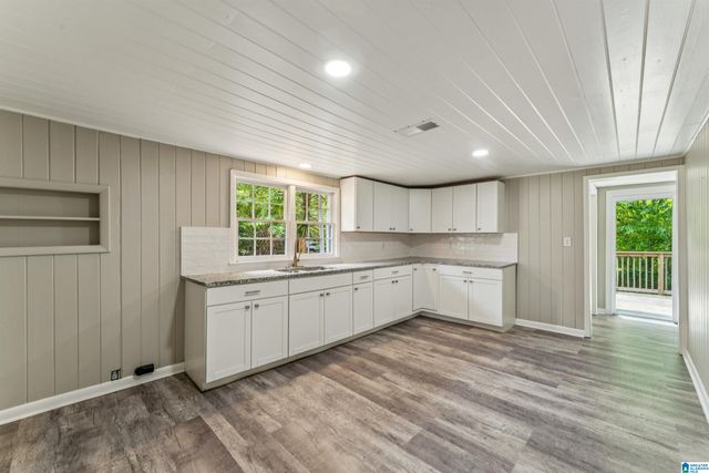305 9TH STREET, Pleasant Grove, AL 35127
