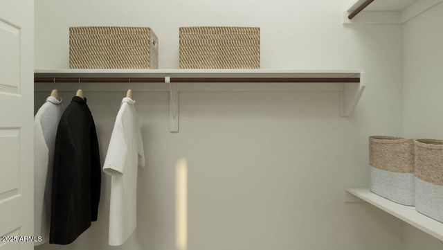 7813 W TETHER Trail, Peoria, AZ 85383