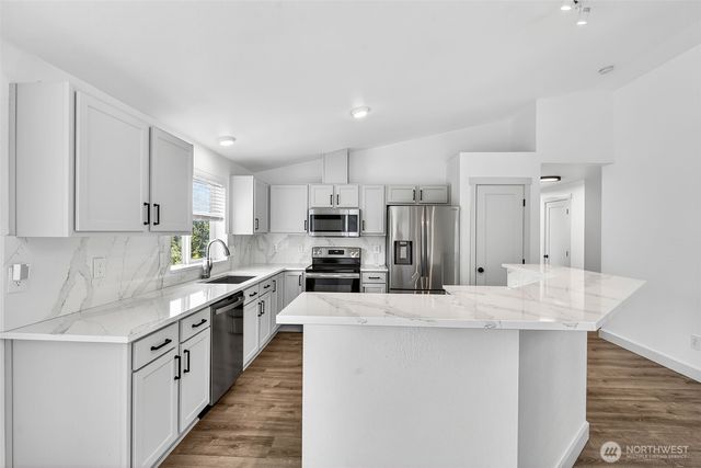 1712 Winterwood Drive, Centralia, WA 98531