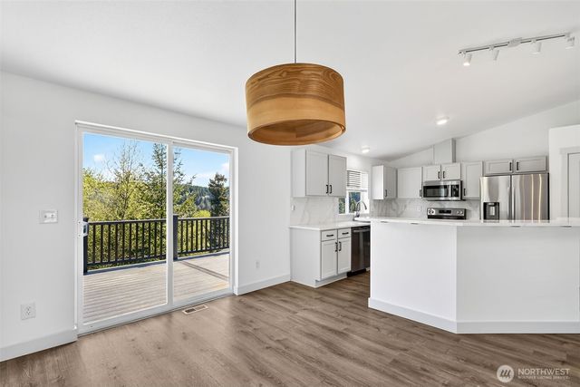 1712 Winterwood Drive, Centralia, WA 98531