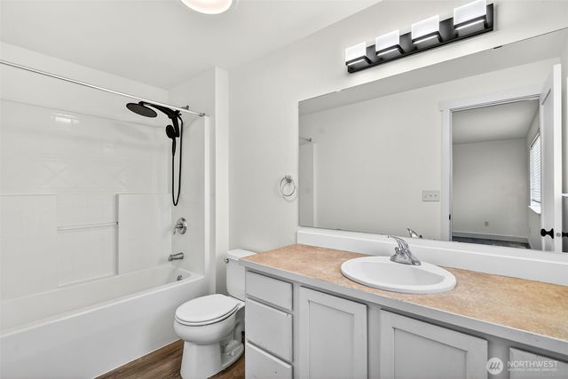 1712 Winterwood Drive, Centralia, WA 98531