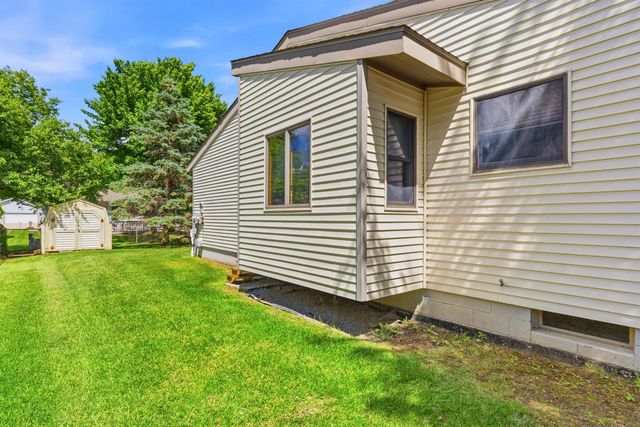 514 Rochelle Court, East China Twp, MI 48054