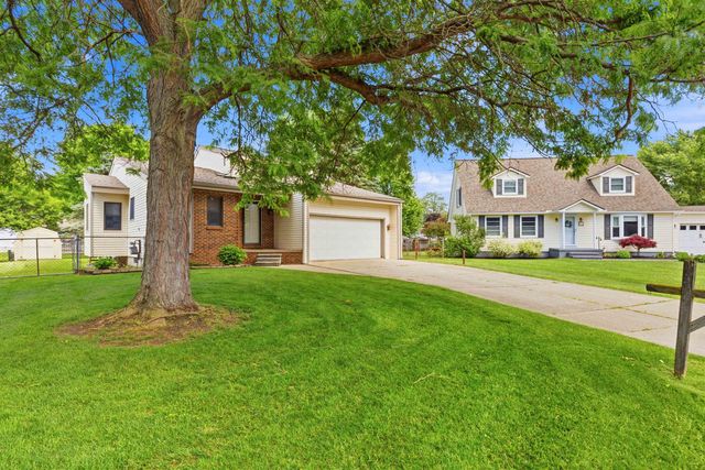 514 Rochelle Court, East China Twp, MI 48054