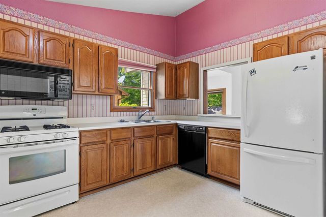 514 Rochelle Court, East China Twp, MI 48054