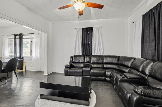 1638 S Scott Street, South Bend, IN 46613