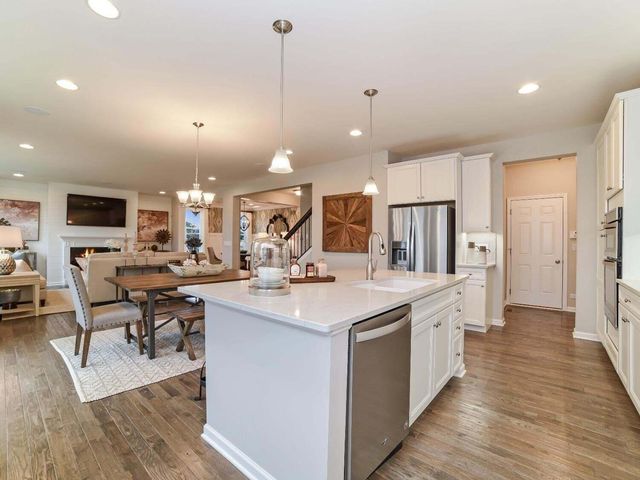 5922 E 112th Avenue, Winfield, IN 46307