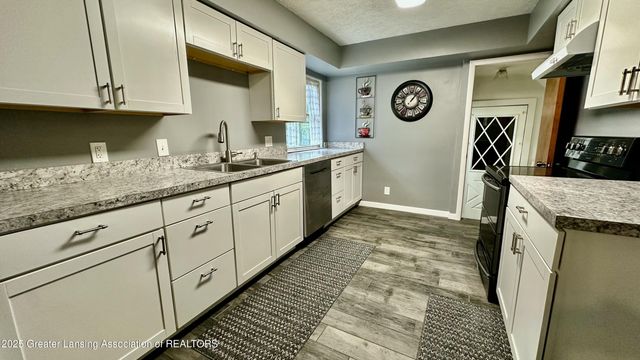 4616 W St Joe Highway, Lansing, MI 48917