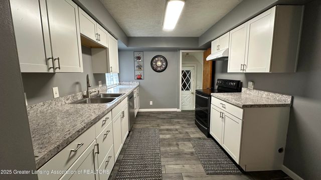 4616 W St Joe Highway, Lansing, MI 48917