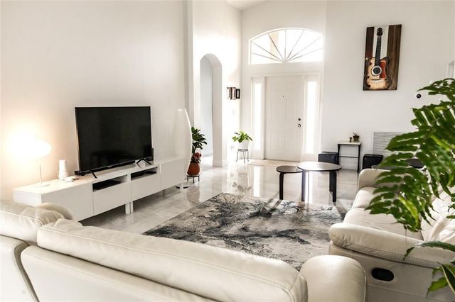 9469 Verona Lakes Boulevard, Boynton Beach, FL 33472