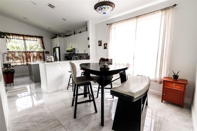 9469 Verona Lakes Boulevard, Boynton Beach, FL 33472