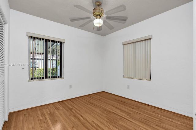 3694 NW 20th St, Miami, FL 33142