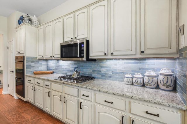 104 Wild Rose DR, Georgetown, TX 78633