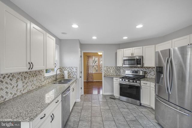 22 BROWN CIRCLE, Fredericksburg, VA 22405