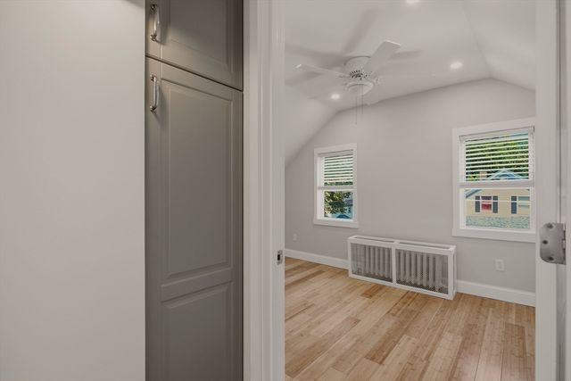 225 Mount Pleasant St, Fall River, MA 02720