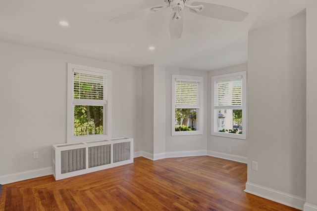 225 Mount Pleasant St, Fall River, MA 02720