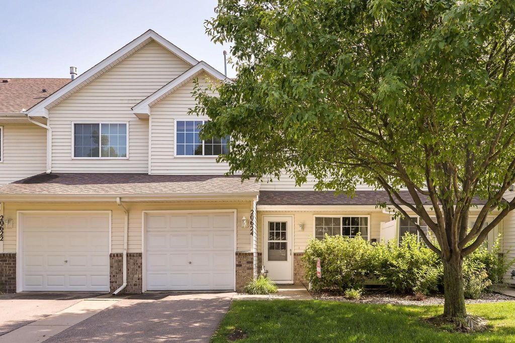 20624 Brennan Path 201, Farmington, MN 55024