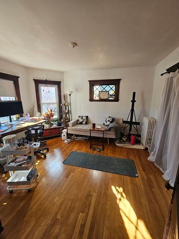 13 Roberts Rd, Cambridge, MA 02138