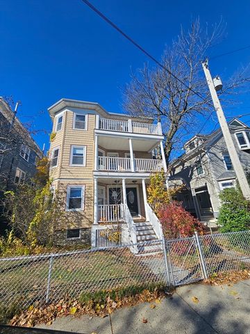13 Roberts Rd, Cambridge, MA 02138