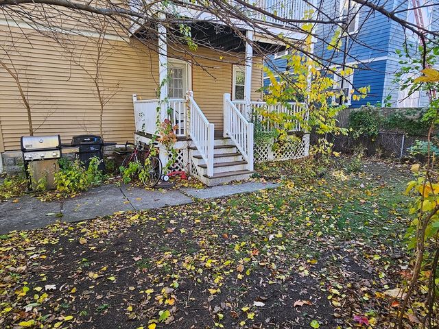 13 Roberts Rd, Cambridge, MA 02138