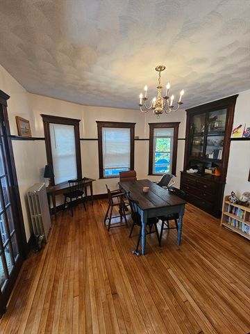 13 Roberts Rd, Cambridge, MA 02138