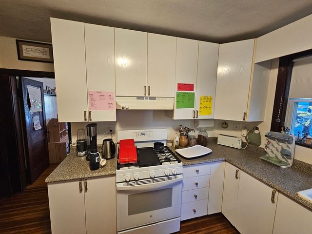 13 Roberts Rd, Cambridge, MA 02138