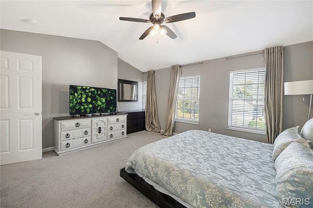 2147 Riding Spur Drive, Maryland Heights, MO 63146