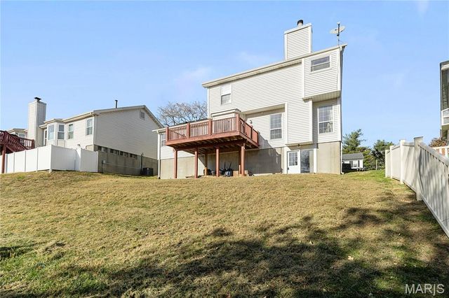 2147 Riding Spur Drive, Maryland Heights, MO 63146