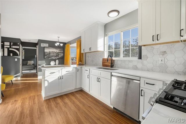 2147 Riding Spur Drive, Maryland Heights, MO 63146