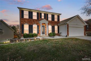 2147 Riding Spur Drive, Maryland Heights, MO 63146