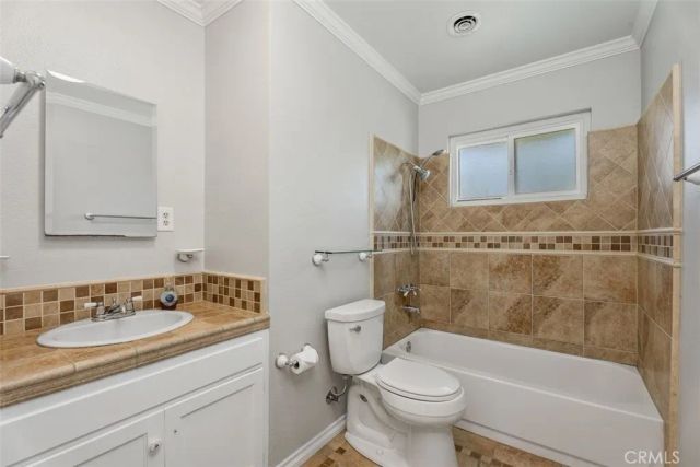 1566 Corsica Place, Costa Mesa, CA 92626