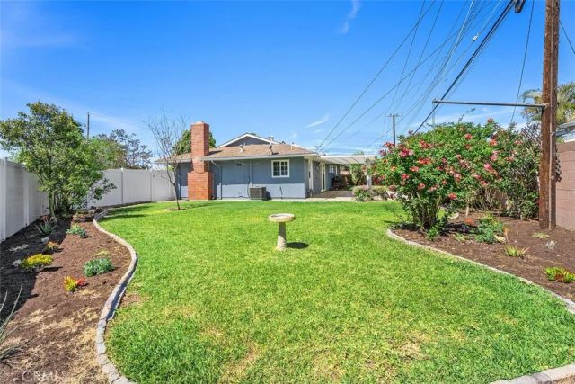 1566 Corsica Place, Costa Mesa, CA 92626