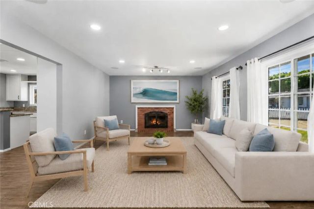 1566 Corsica Place, Costa Mesa, CA 92626