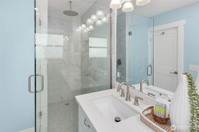 1312 NE 70th Street, Seattle, WA 98115