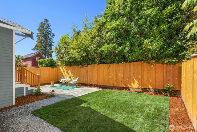 1312 NE 70th Street, Seattle, WA 98115