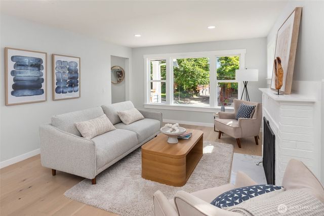 1312 NE 70th Street, Seattle, WA 98115