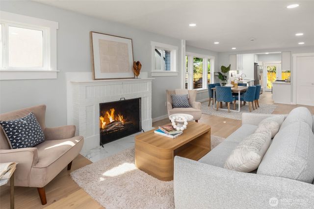 1312 NE 70th Street, Seattle, WA 98115