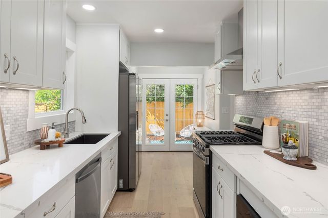 1312 NE 70th Street, Seattle, WA 98115