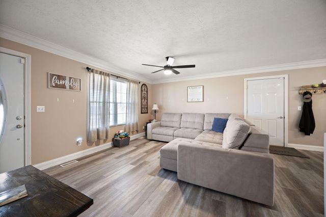 9983 N KY-1247 Highway, Eubank, KY 42567