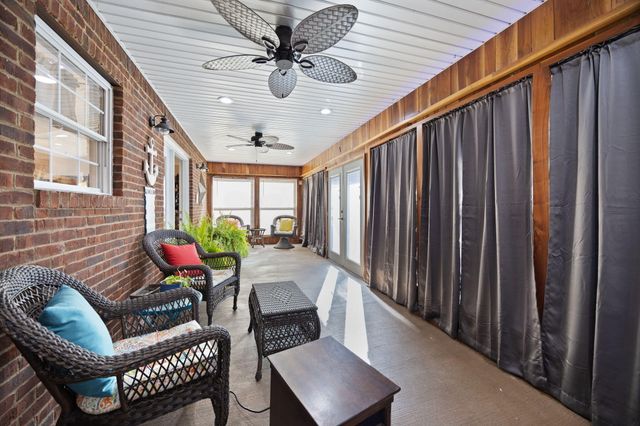 9983 N KY-1247 Highway, Eubank, KY 42567