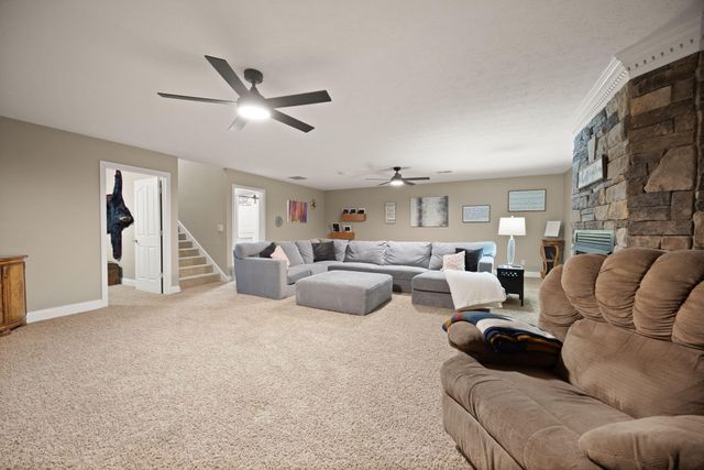 9983 N KY-1247 Highway, Eubank, KY 42567