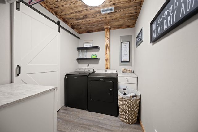 9983 N KY-1247 Highway, Eubank, KY 42567