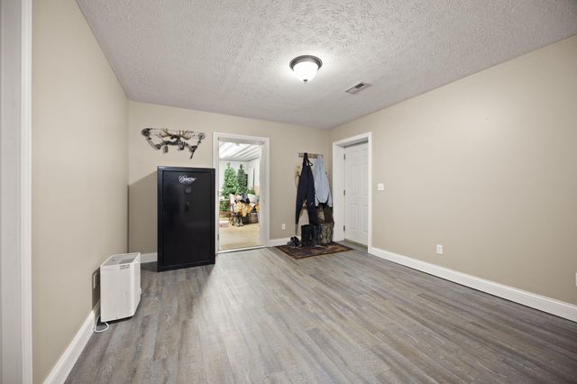 9983 N KY-1247 Highway, Eubank, KY 42567