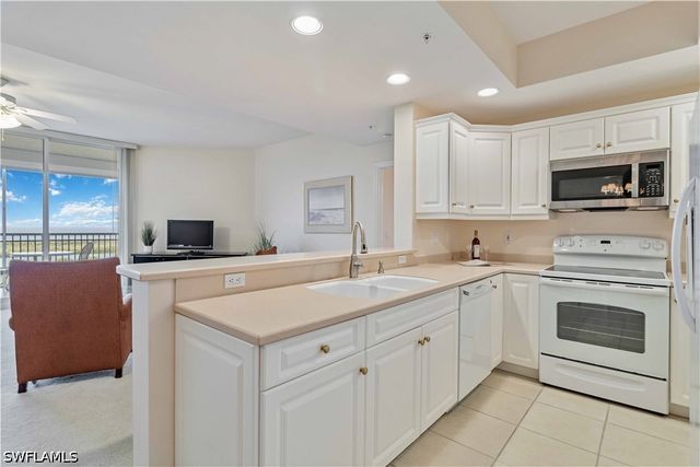 1001 Arbor Lake DR 1406, Naples, FL 34110