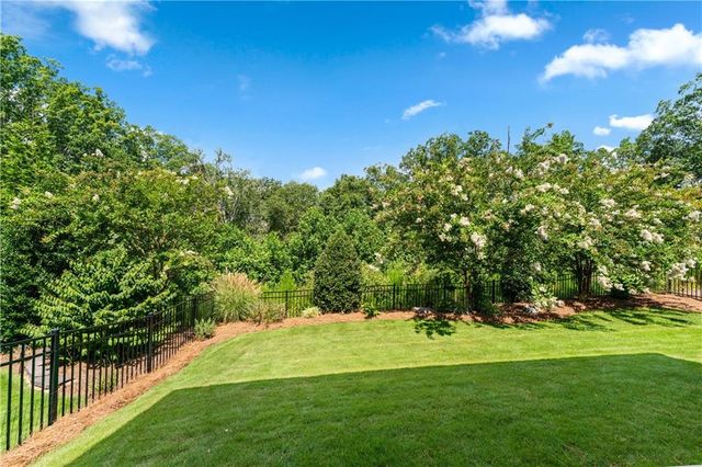 3734 Cresswind SW Parkway, Gainesville, GA 30504