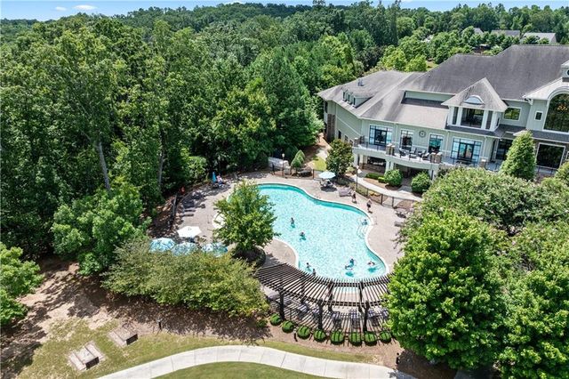 3734 Cresswind SW Parkway, Gainesville, GA 30504