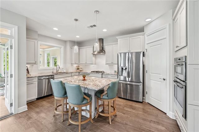 3734 Cresswind SW Parkway, Gainesville, GA 30504