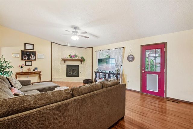 7824 NW 102nd Street, Oklahoma City, OK 73162