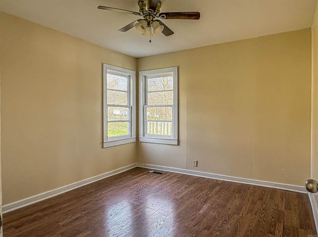 408 Estes Street, Yellville, AR 72687